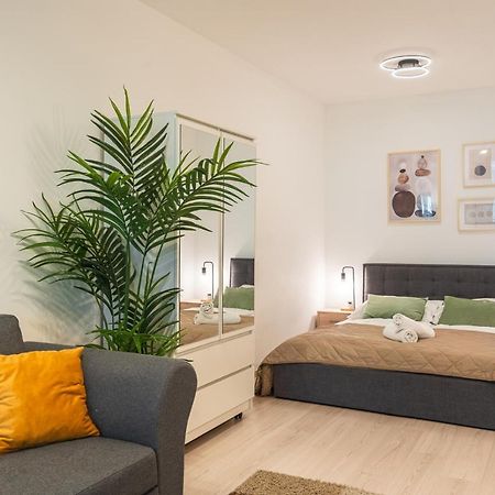 בודפשט Modern Newly-Built Home By The New York Cafe מראה חיצוני תמונה
